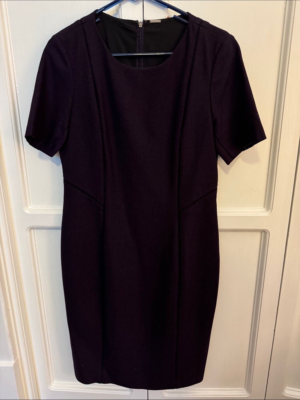 Elie Tahari Short-Sleeve Eggplant Sheath Dress